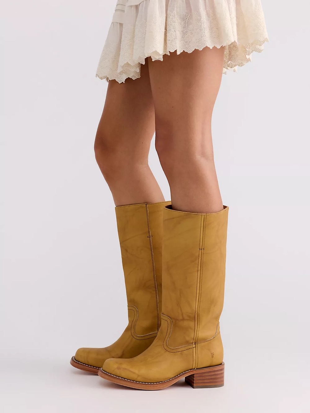 New Frye Campus 14L Boots Banana Yellow - Picture 2 of 9